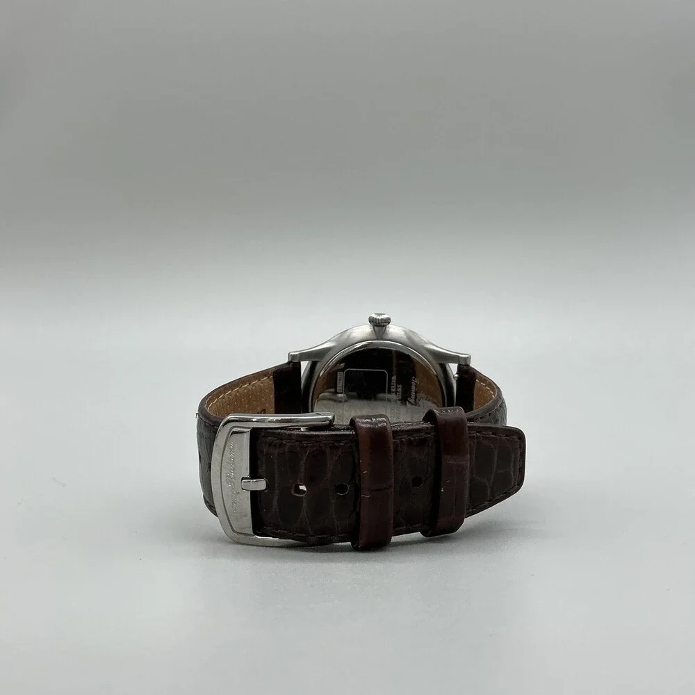 Tommy Bahama Mens Watch 40mm Gold Tone Brown Leather TB1051 Date New Battery